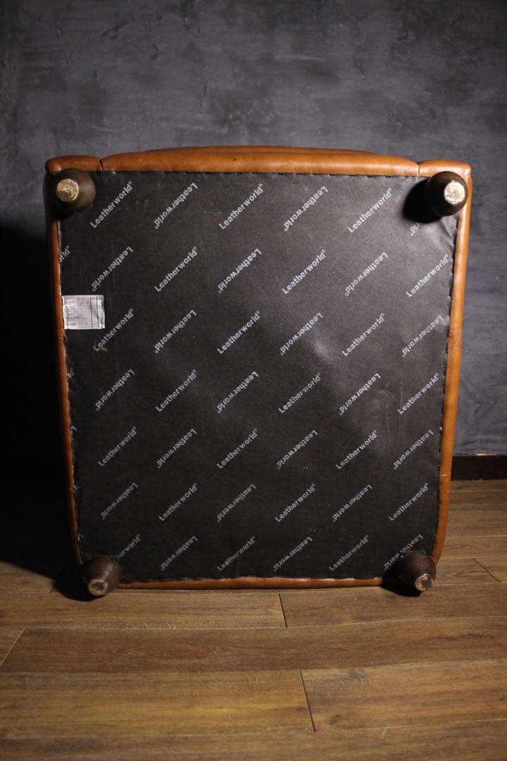 首都圏送無料〜LEATHER WORLD 本革張り シングルソファ　ヴィンテージ