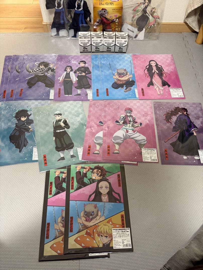 鬼滅の刃　アニプレックスくじ　童磨フィギュア　ねんどろいど　アクリルスタンド