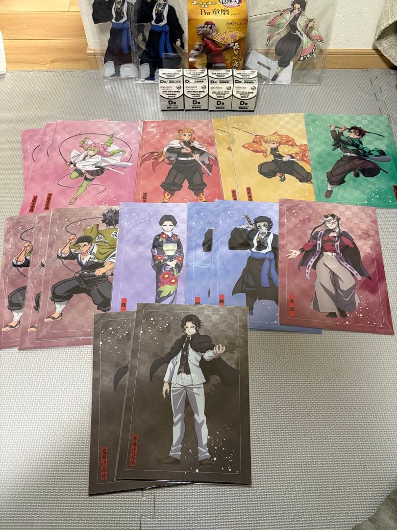 鬼滅の刃　アニプレックスくじ　童磨フィギュア　ねんどろいど　アクリルスタンド