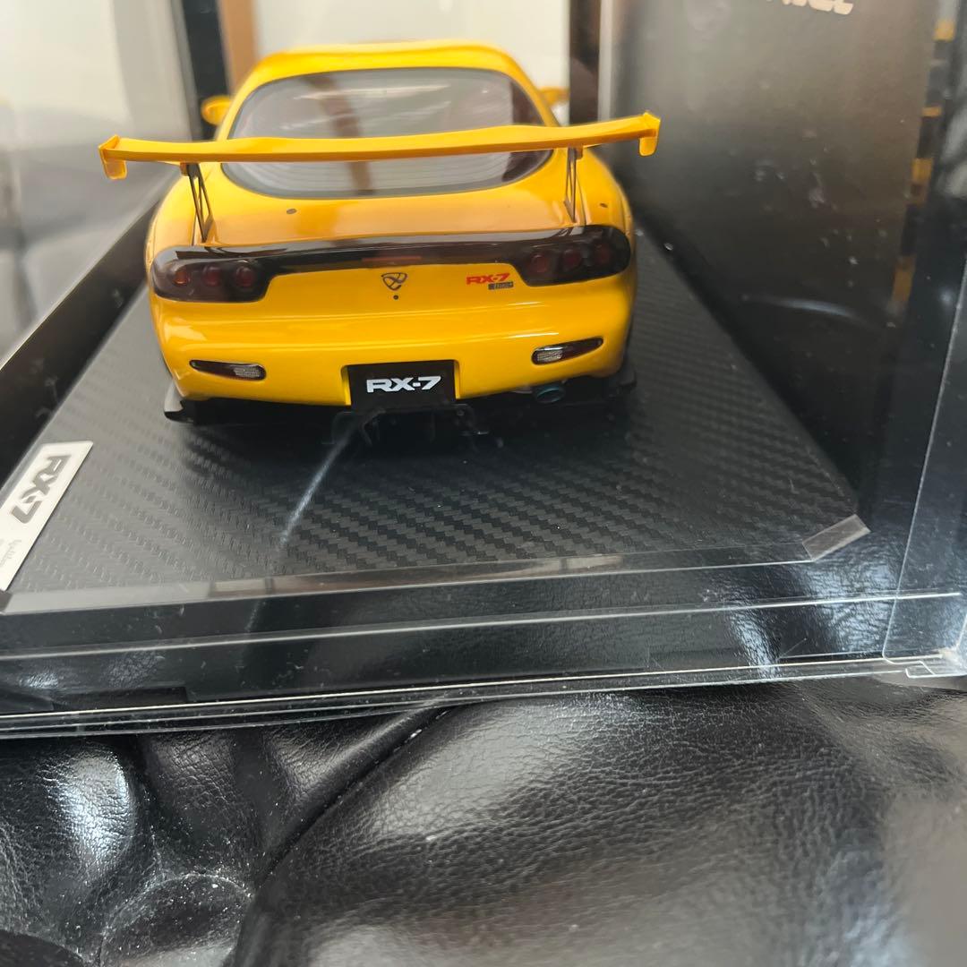 イグニッションモデル1/18 MAZDA RX-7 (FD3S) イエロー