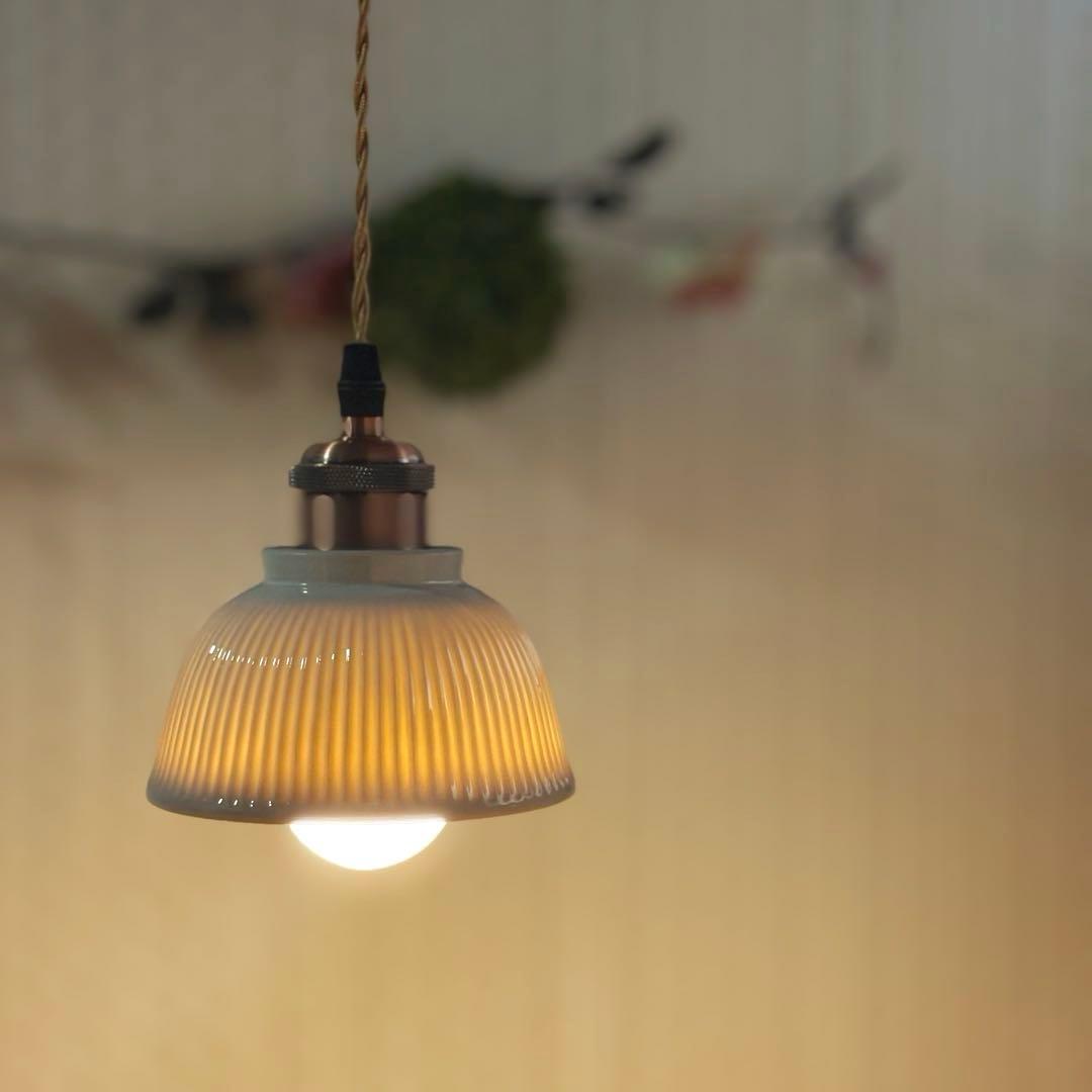 逆さ ペンダントライト　おしゃれ照明　ハンドメイド　ホワイト　シーリング　ライト