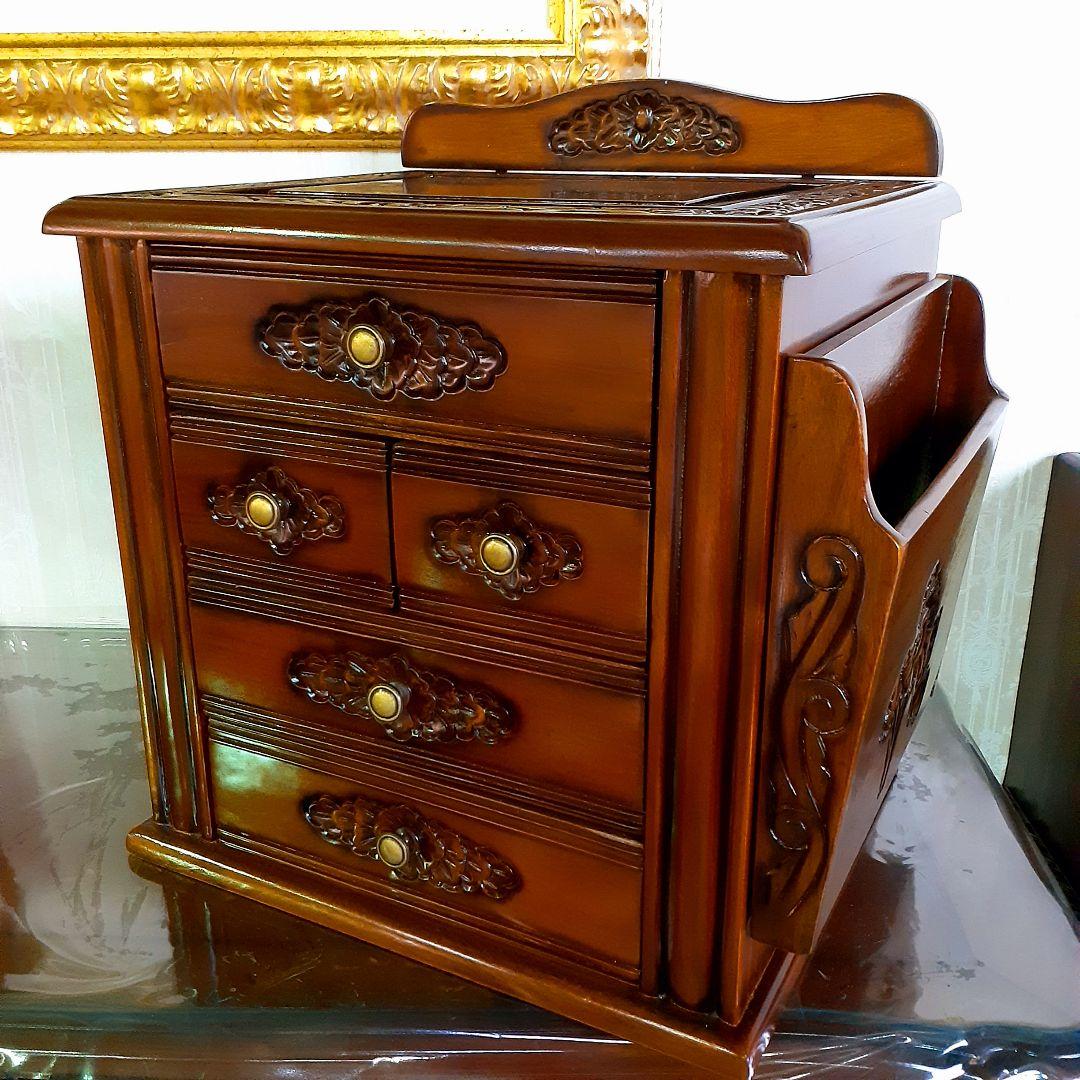 世界三大銘木　マホガニー仕様　カリブの宝『引き出し付マガジンラック』　手彫り彫刻