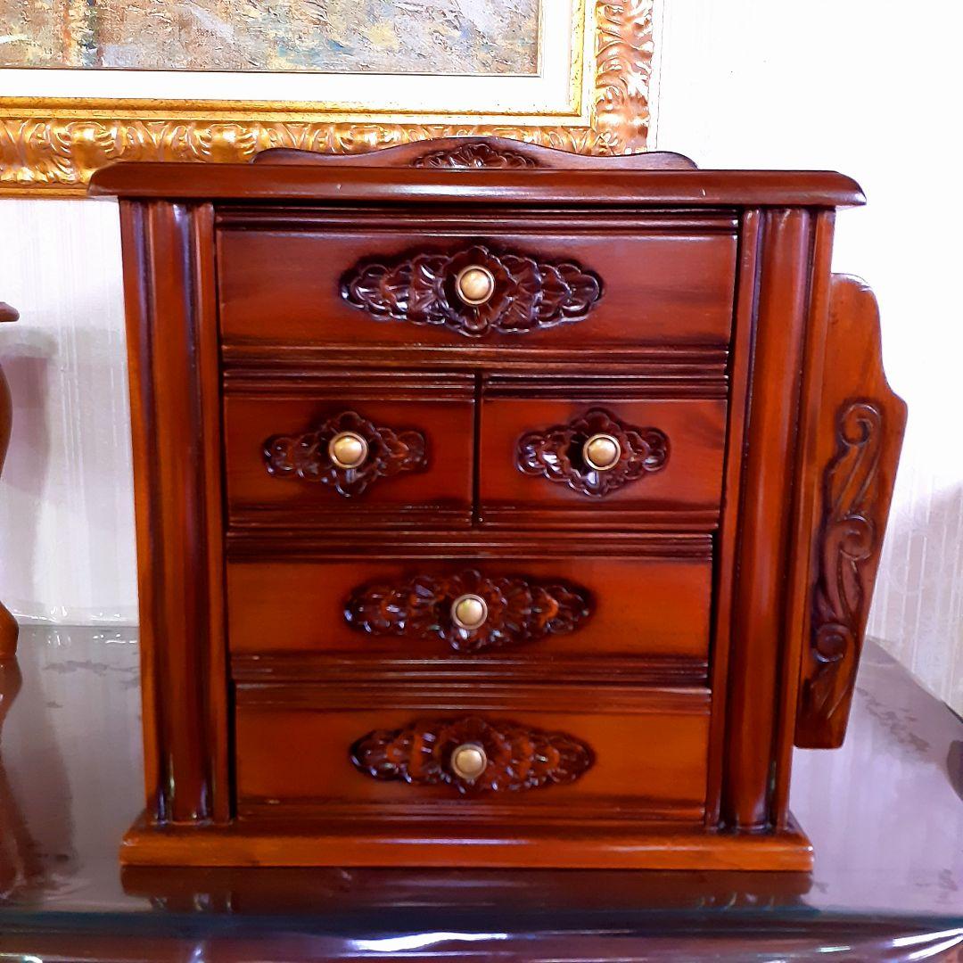 世界三大銘木　マホガニー仕様　カリブの宝『引き出し付マガジンラック』　手彫り彫刻