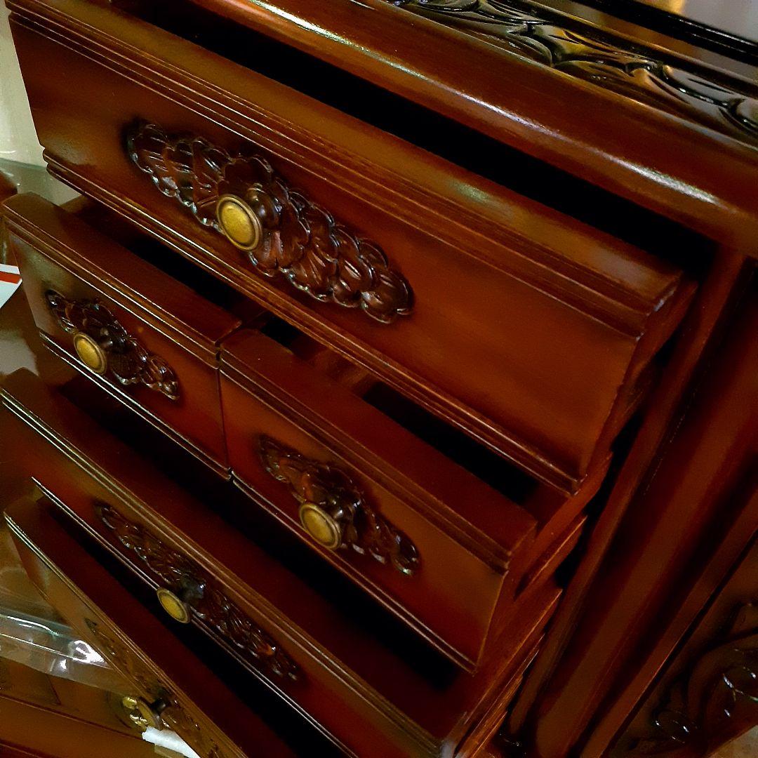 世界三大銘木　マホガニー仕様　カリブの宝『引き出し付マガジンラック』　手彫り彫刻