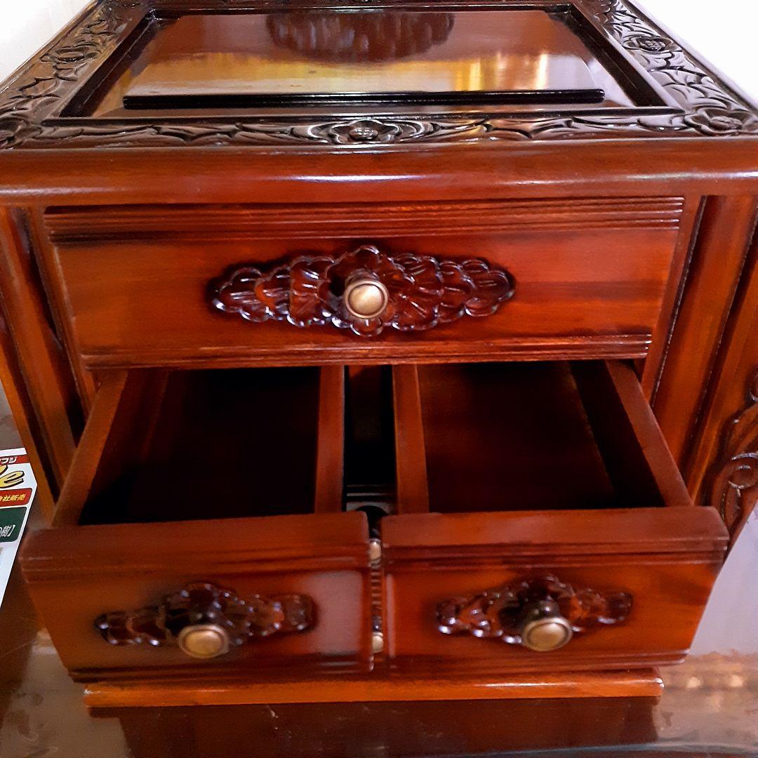 世界三大銘木　マホガニー仕様　カリブの宝『引き出し付マガジンラック』　手彫り彫刻