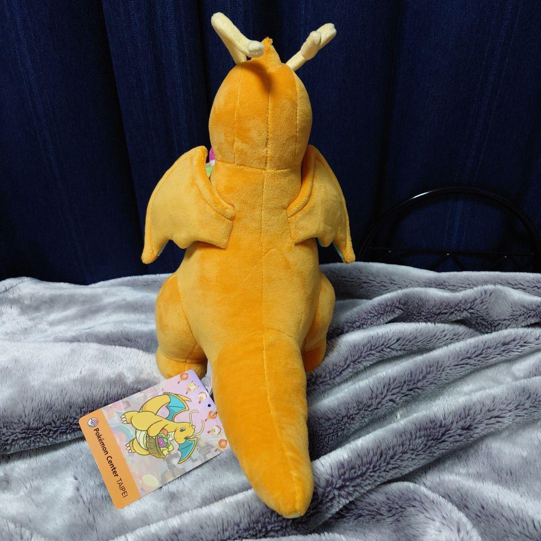 ポケモンセンター 台湾 限定 カイリュー ぬいぐるみ ピンバッジ