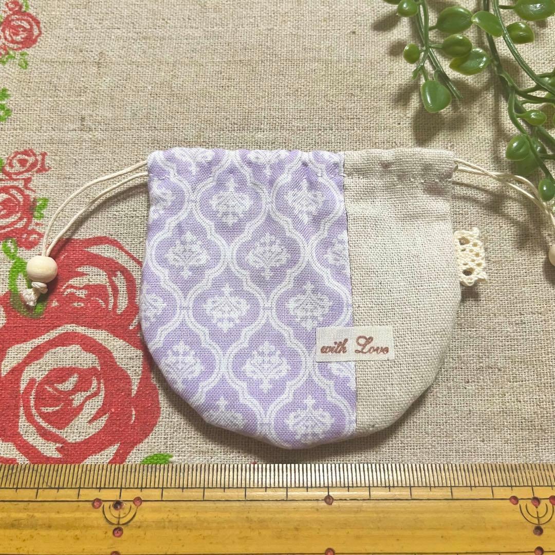 No.2304-18 手のひら巾着サシェ 香り袋 モロッカン＊紫 ローズ刺繍