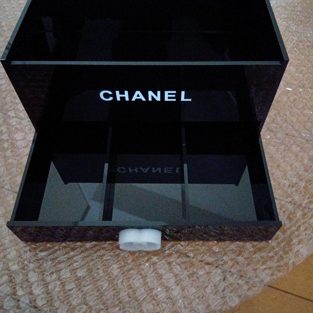 い*♡様 シャネル　CHANEL ノベルティ　ティッシュケース　アクリル　コスメ