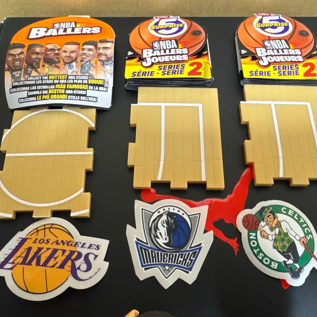 (レブロン・トンプソン ・ブラウン)NBA Ballers Joueurs