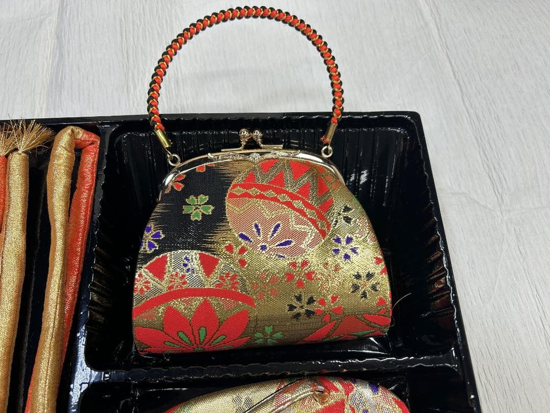 七五三セット　祝帯ペアセット　赤・黒　鞠　中サイズ　草履17cm　箱入り　②