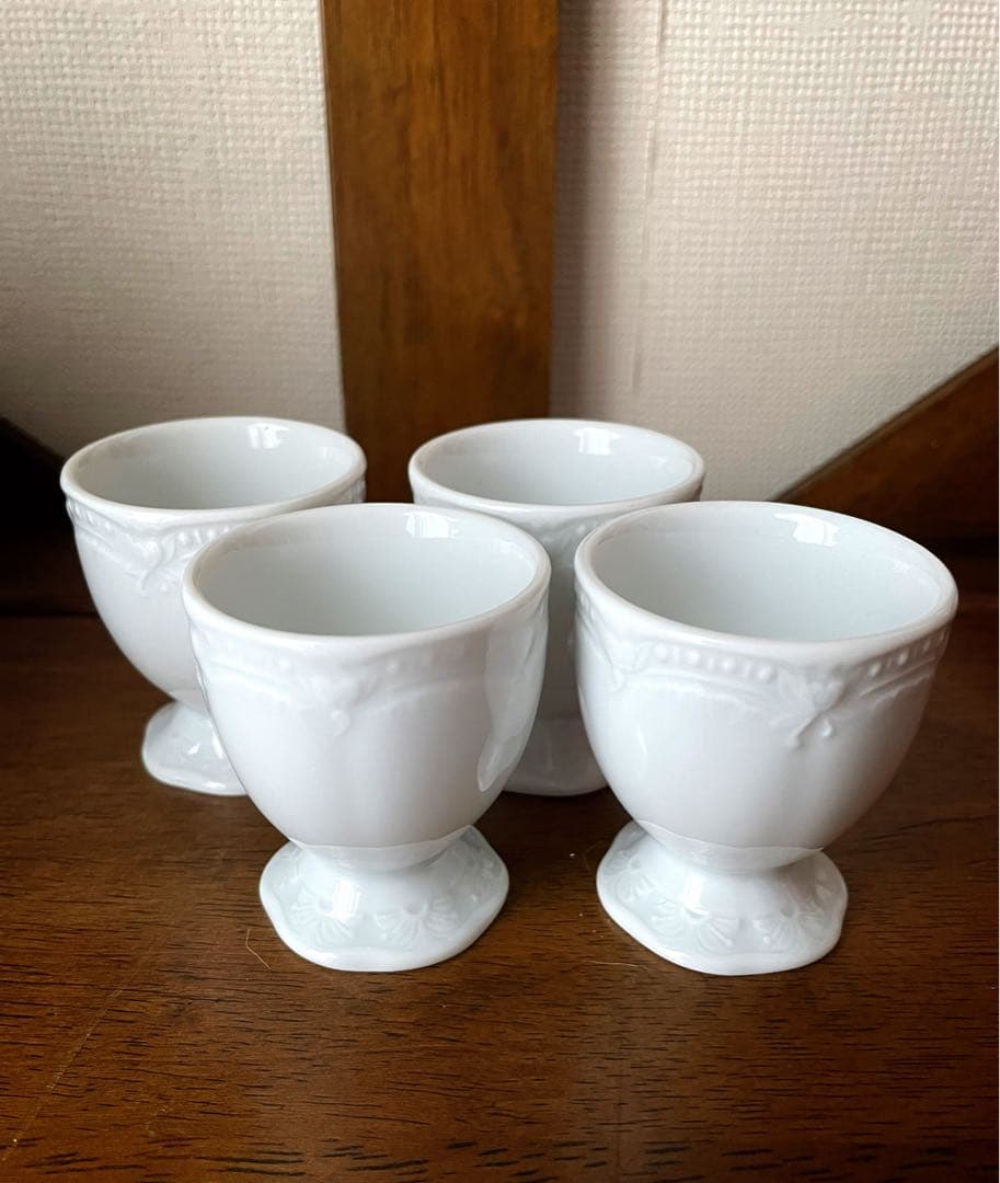 お値下げ❗️フッチェンロイターのプレート、ボウル、ソルト＆ペッパー、エッグスタンド