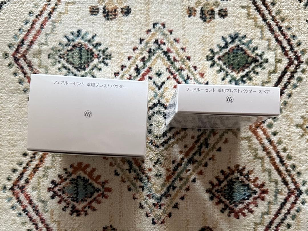 メナードフェアルーセントプレスパウダー2本