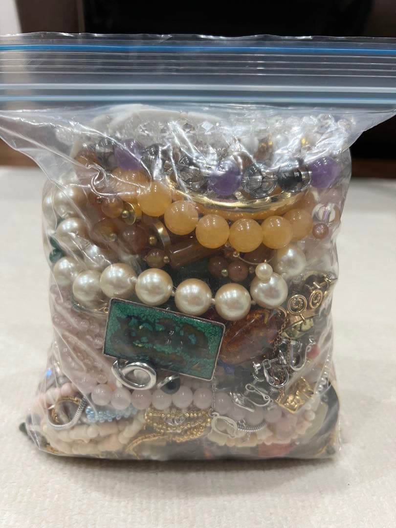 イミテーションアクセサリー まとめ売り 約1.6kg