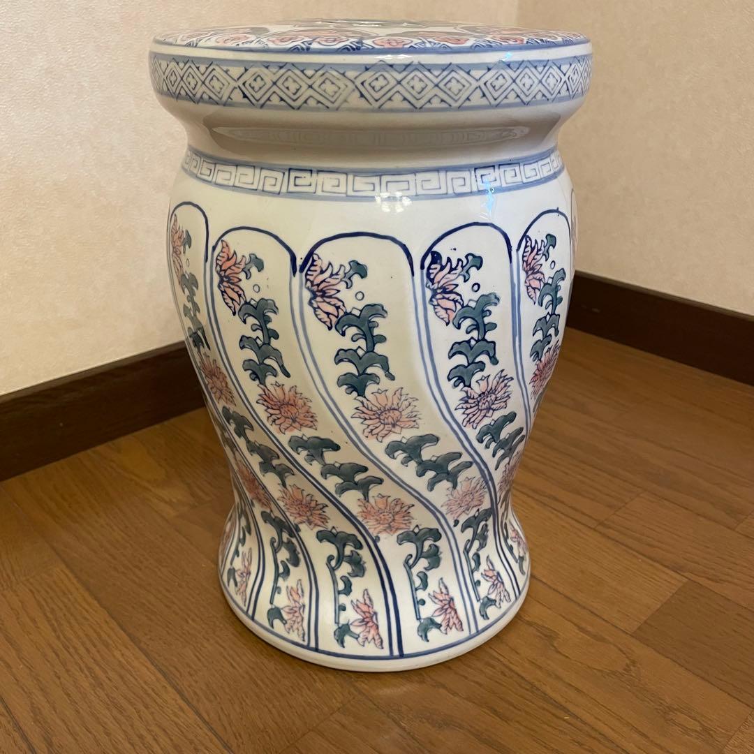 陶器　花柄　椅子　花台　スツール 腰掛 ガーデンチェア　高さ約34.5cm