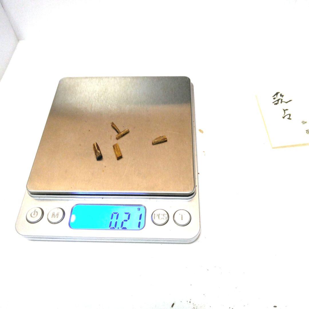 山田松香木店　仮名　伽羅　歌占　　0.21g