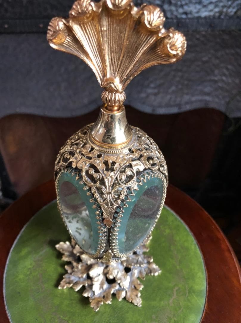 パフュームボトル