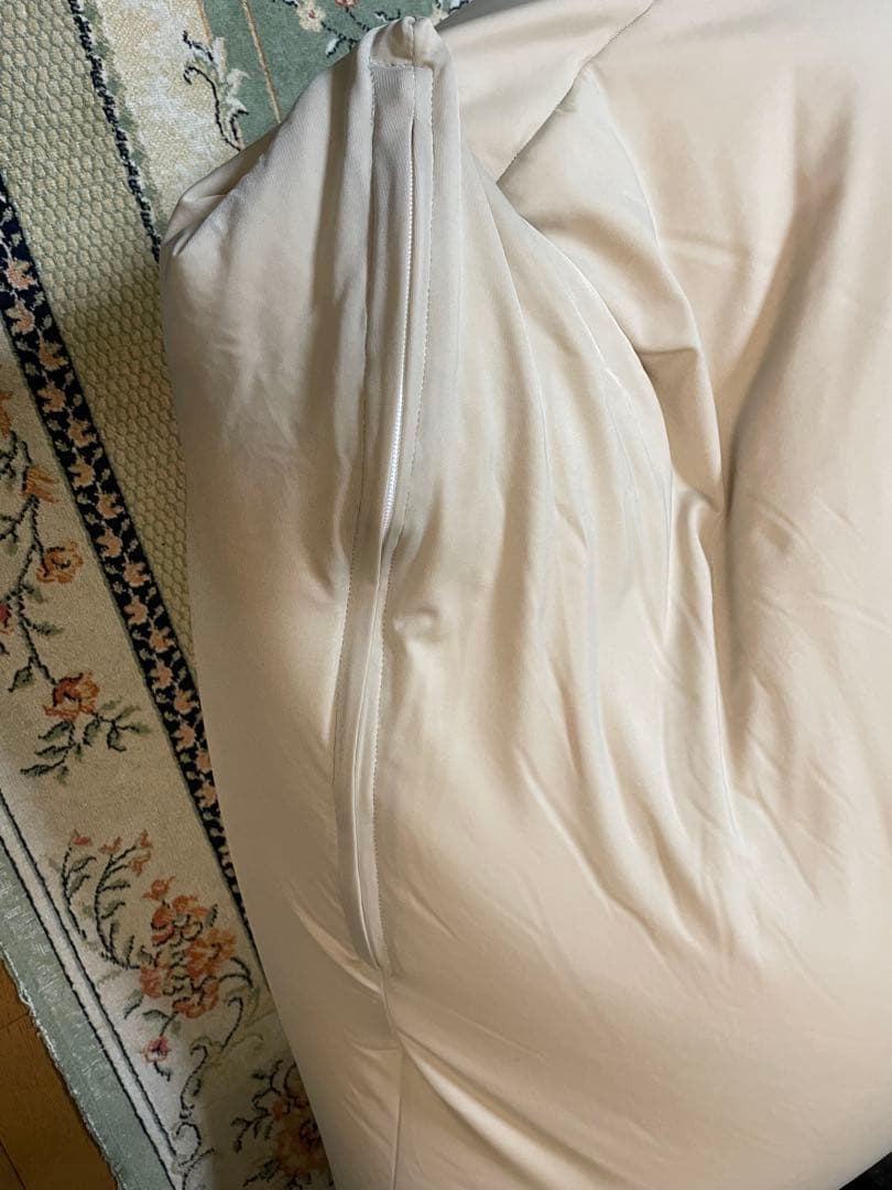 yogiboヨギボーマックス　 ビーズクッション（12000円の送料込）