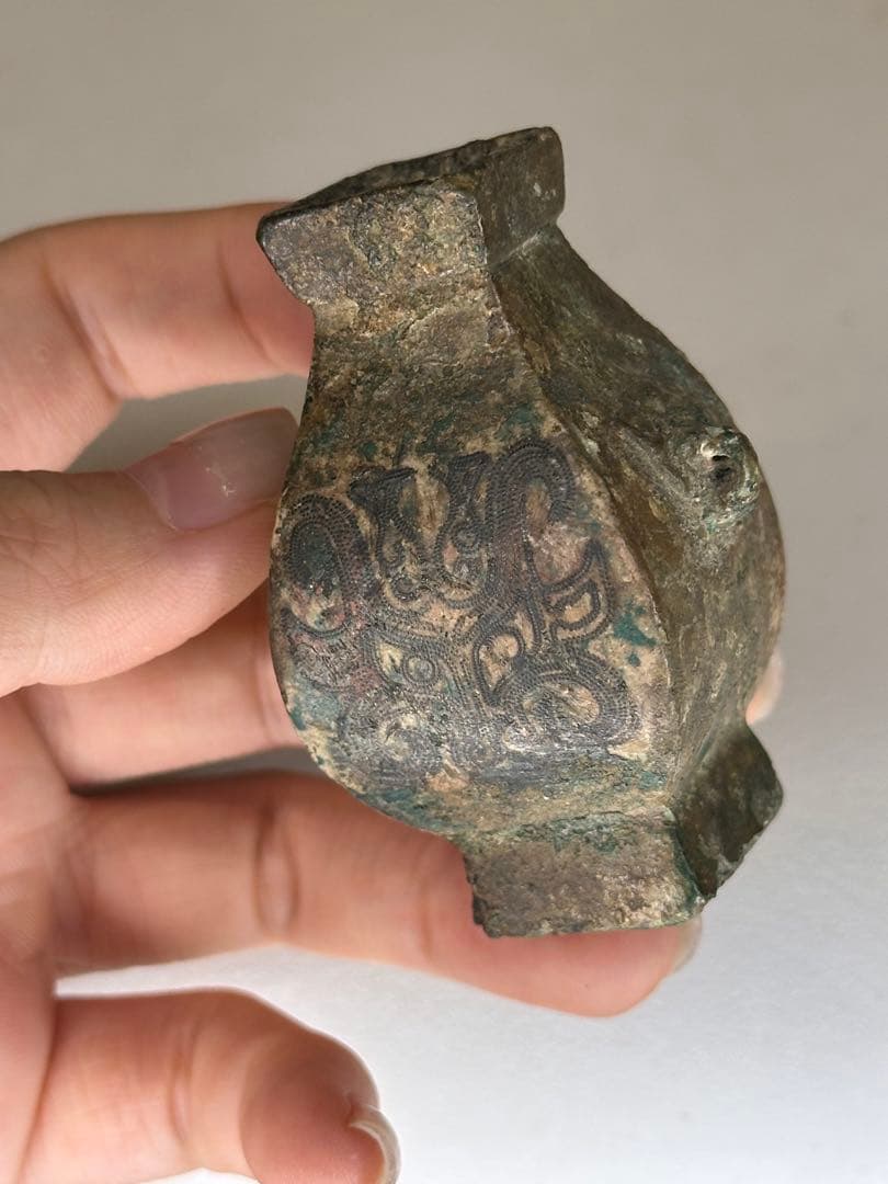 戦国時代　銅製　小花瓶 花入　観賞用　置物　傷あり