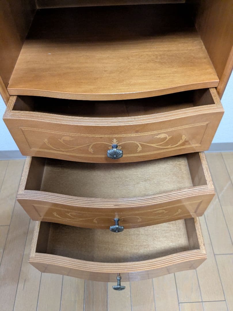 サイドチェスト　象嵌　猫足