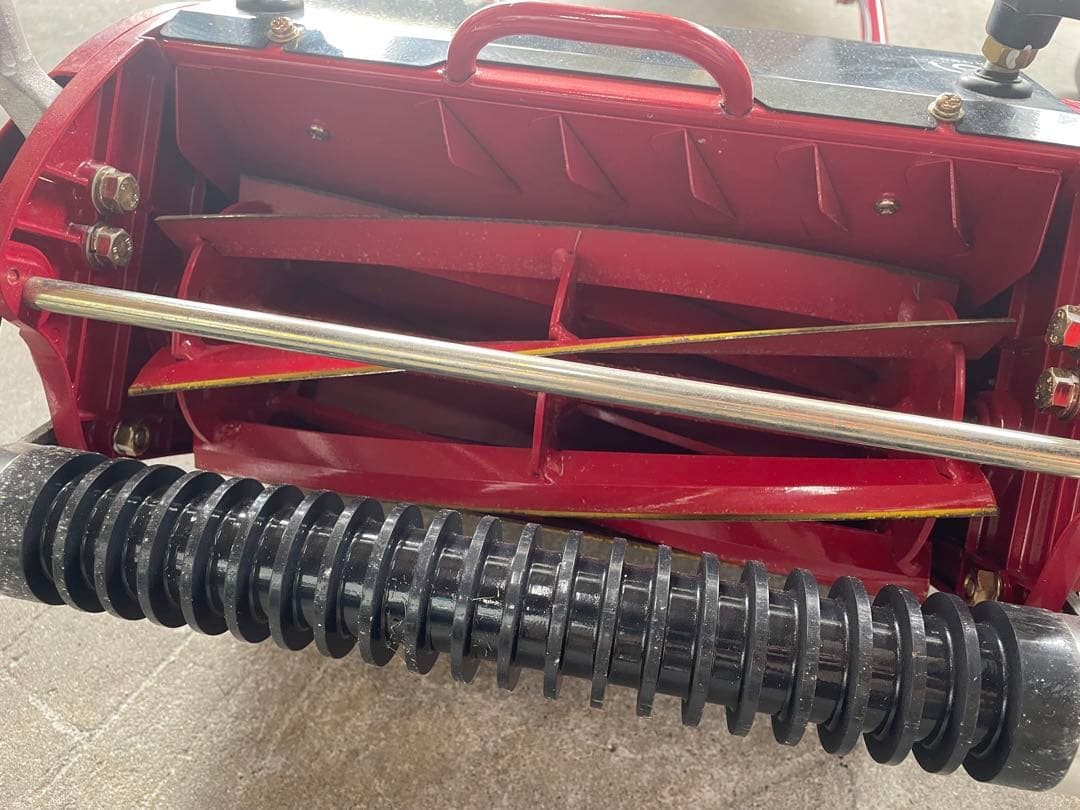 【値下げしました】バロネス　コード付自走式電動芝刈り機 LMB12