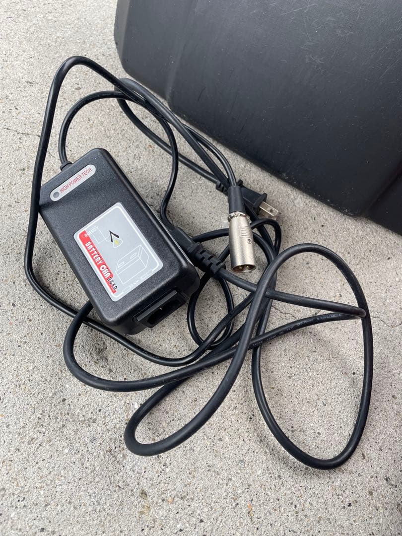 【値下げしました】バロネス　コード付自走式電動芝刈り機 LMB12