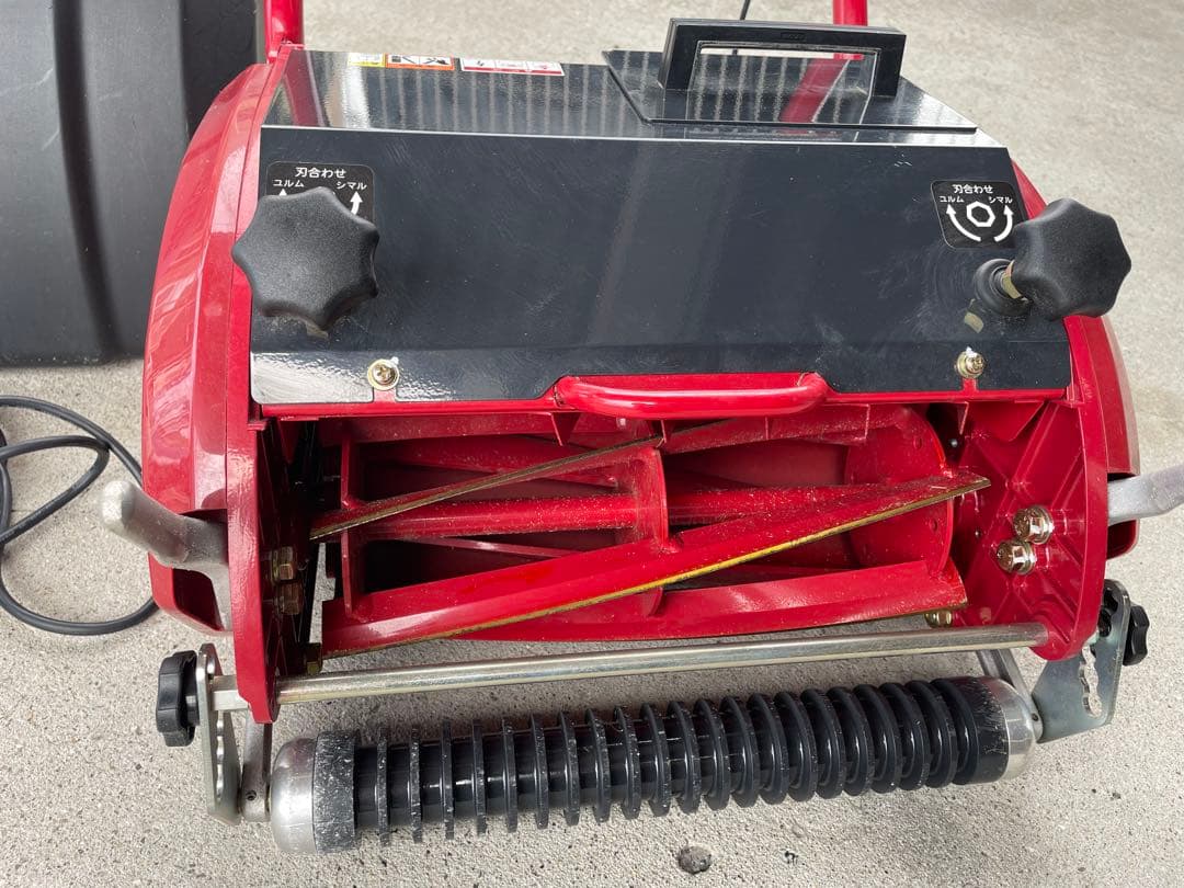 【値下げしました】バロネス　コード付自走式電動芝刈り機 LMB12