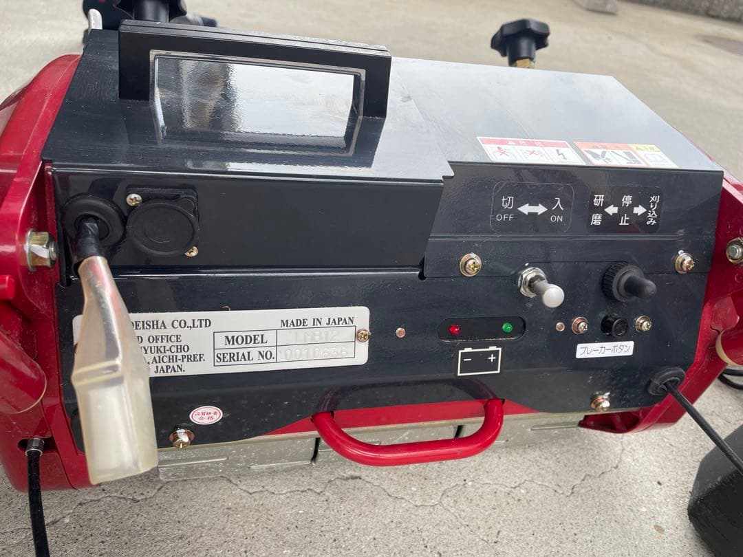 【値下げしました】バロネス　コード付自走式電動芝刈り機 LMB12