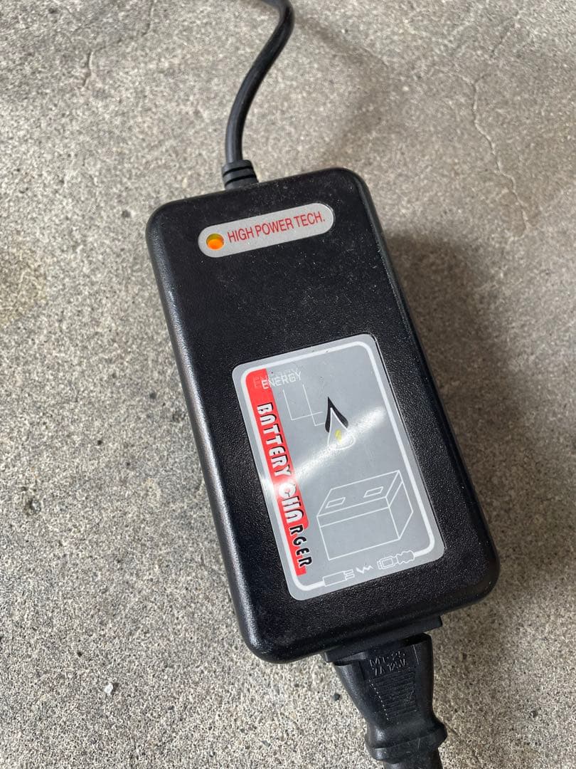 【値下げしました】バロネス　コード付自走式電動芝刈り機 LMB12