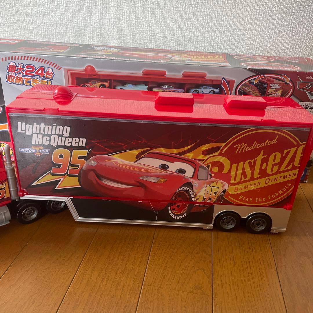 カーズ トミカ たくさんのせよう！大きなマック - メルカリ