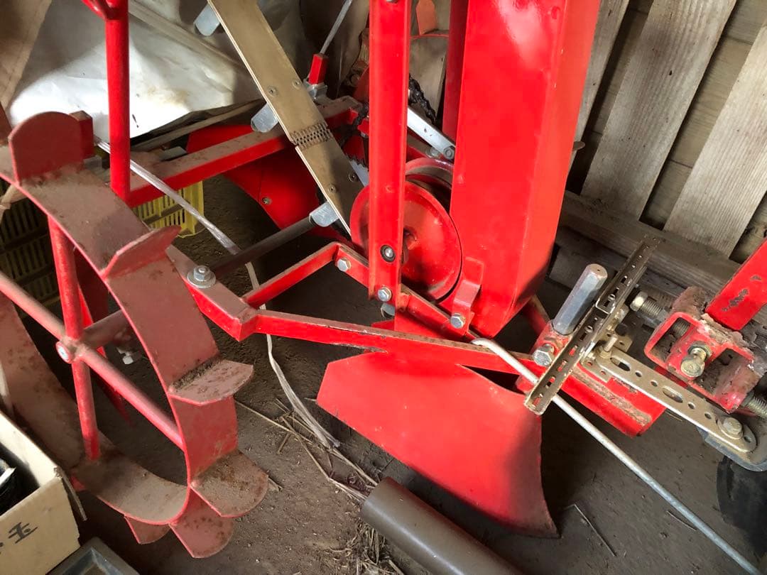 管理機！じゃがいも植え付け機械一式