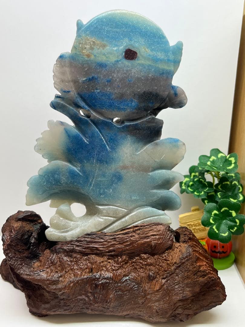 天然石　トロレアイト　カービング　鳥と薔薇　彫刻　台座付きNo.1253