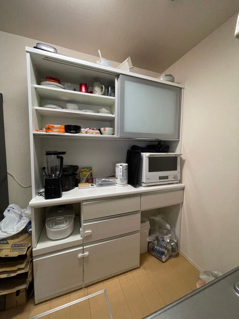 カップボード　キッチンボード　食器棚