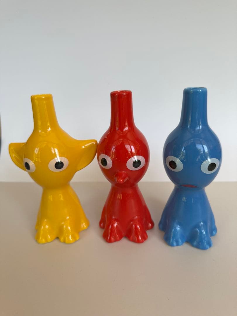 Nintendo ピクミン 花瓶 赤 青 黄 一輪挿し - メルカリ