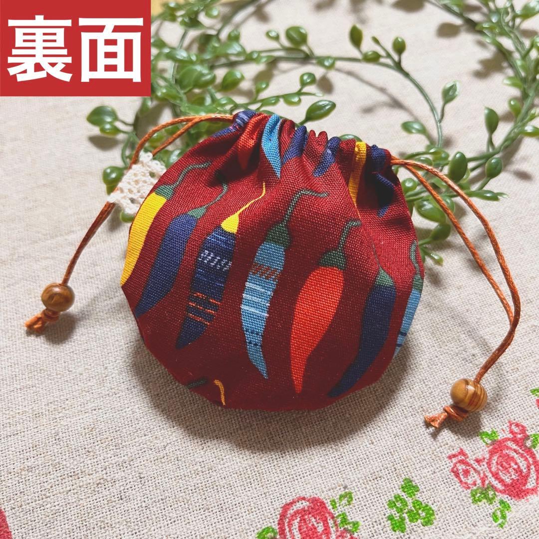 No.2212-28 手のひら巾着サシェ（香り袋）カラフル唐辛子＊えんじ 和柄