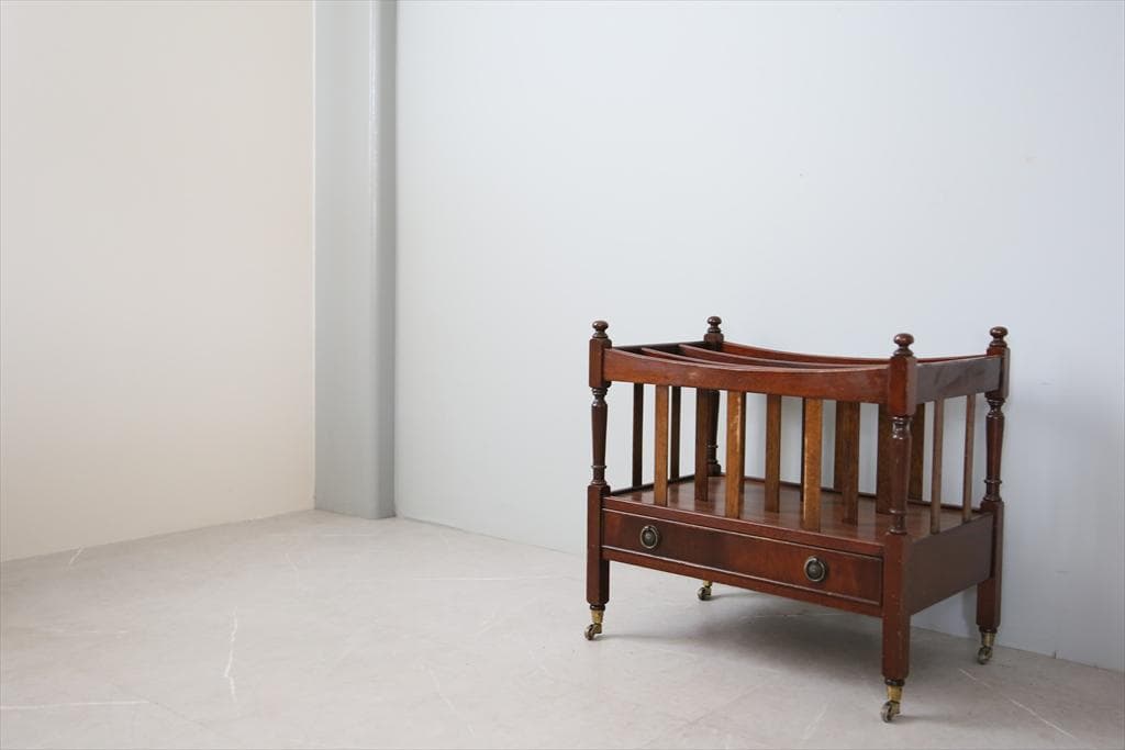 英国アンティーク木製マガジンラック/カンタベリー/本立て/雑誌本棚(89-91)