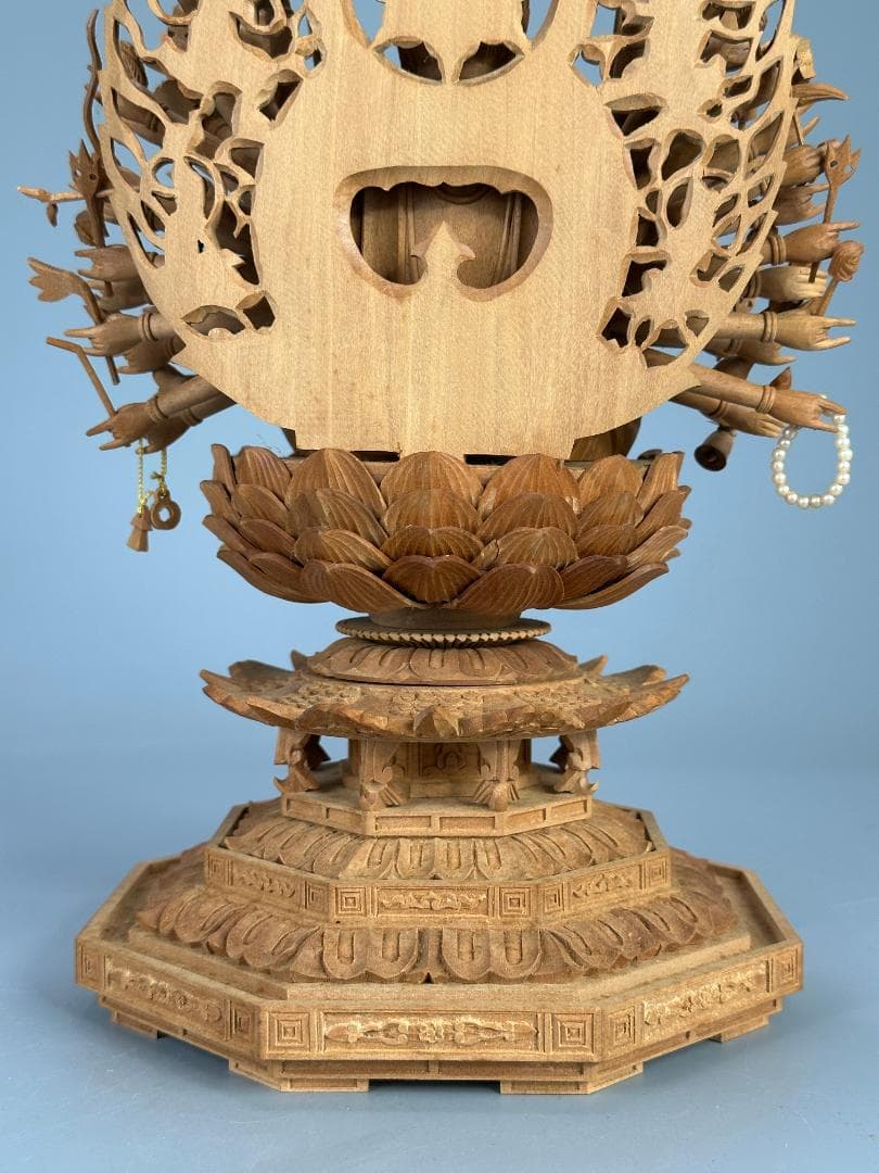 仏教美術　相国大龍　有馬頼底　白檀　細密木彫　千手観音像　共箱付　証明書付　美品