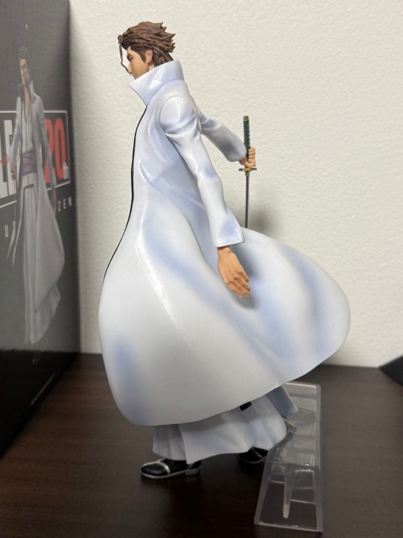 BLEACH 一番くじ 藍染惣右介 B賞 フィギュア 箱へこみあり - メルカリ