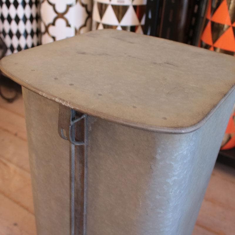 アンティーク調 ペダル式ダストボックス ゴミ箱 蓋付き 399-1707