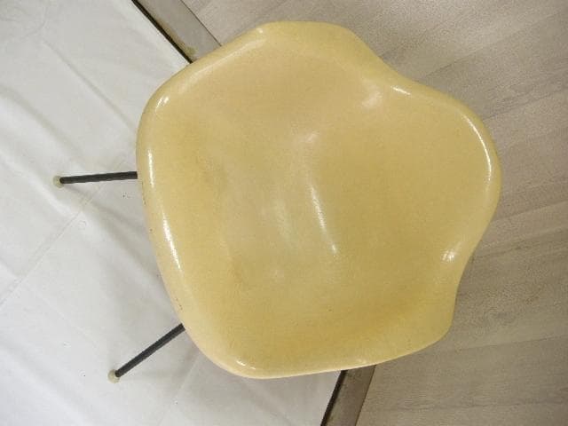 イームズ 　アームシェル　・　ビックマウント　ローベース