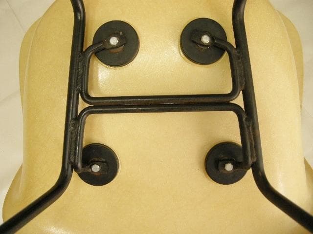 イームズ 　アームシェル　・　ビックマウント　ローベース