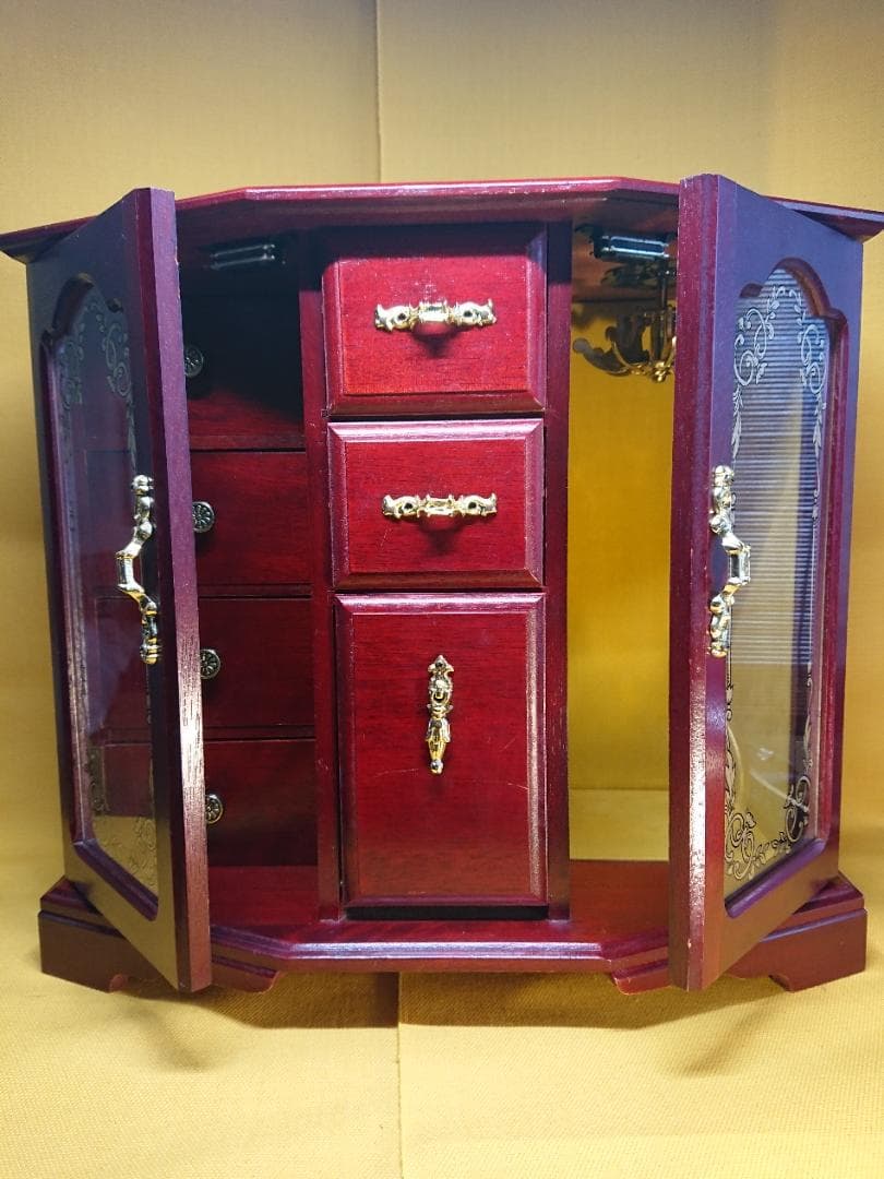 【美品】アクセサリーケース　置物　インテリア　工芸品　美術品　A2938