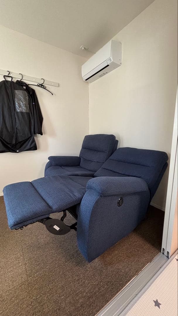 【最終値下げ】ネイビー 電動リクライニング 2人掛けソファ