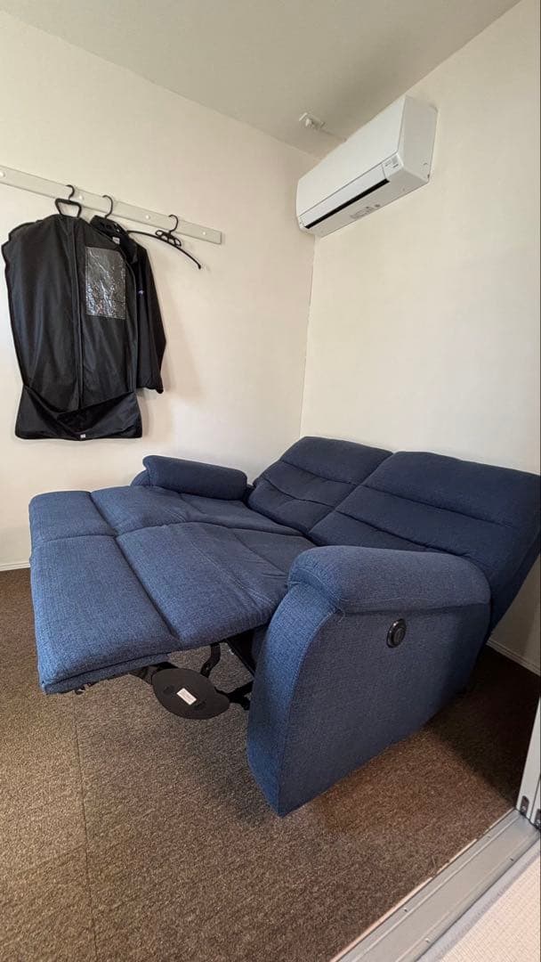 【最終値下げ】ネイビー 電動リクライニング 2人掛けソファ