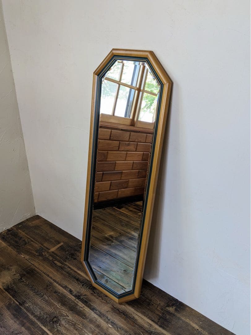 ツートーンのデザイン姿見　八角形　スタンドミラー
