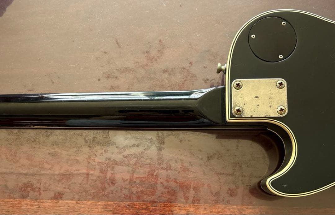 グネコ　エレキギターレスポールモデル