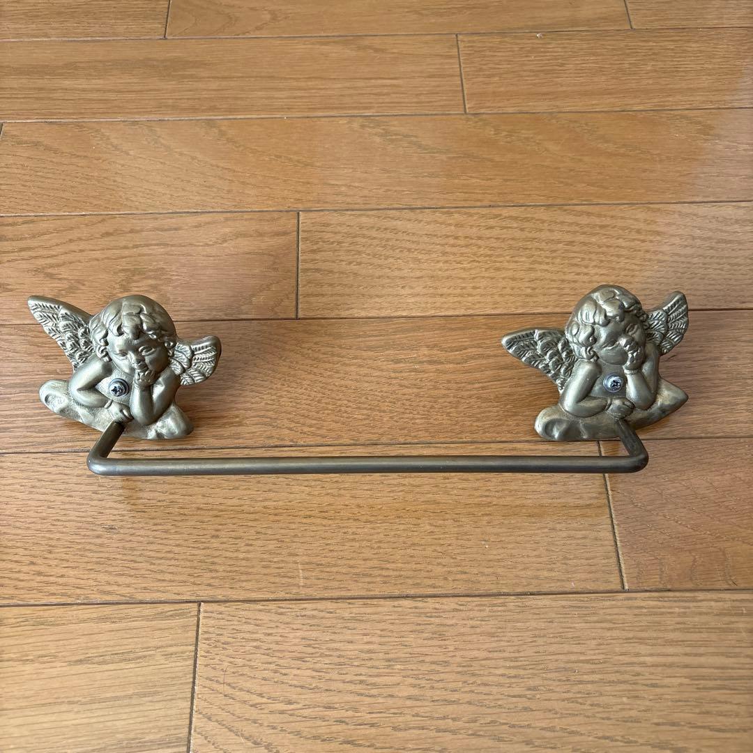 真鍮　アンティーク天使のデザイン タオル掛け