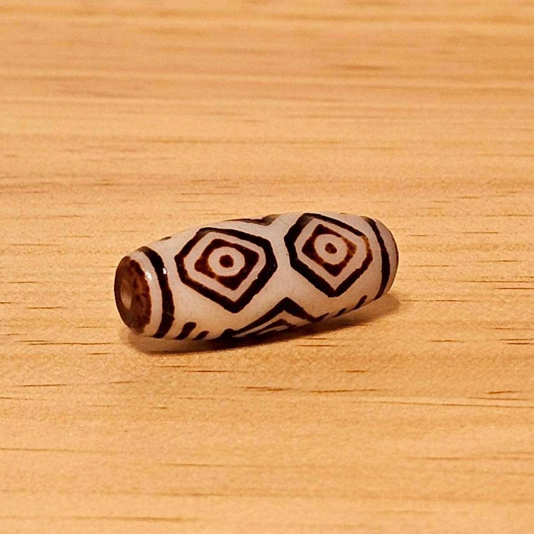 龍眼天珠 白玉髄龍眼 【極希少】