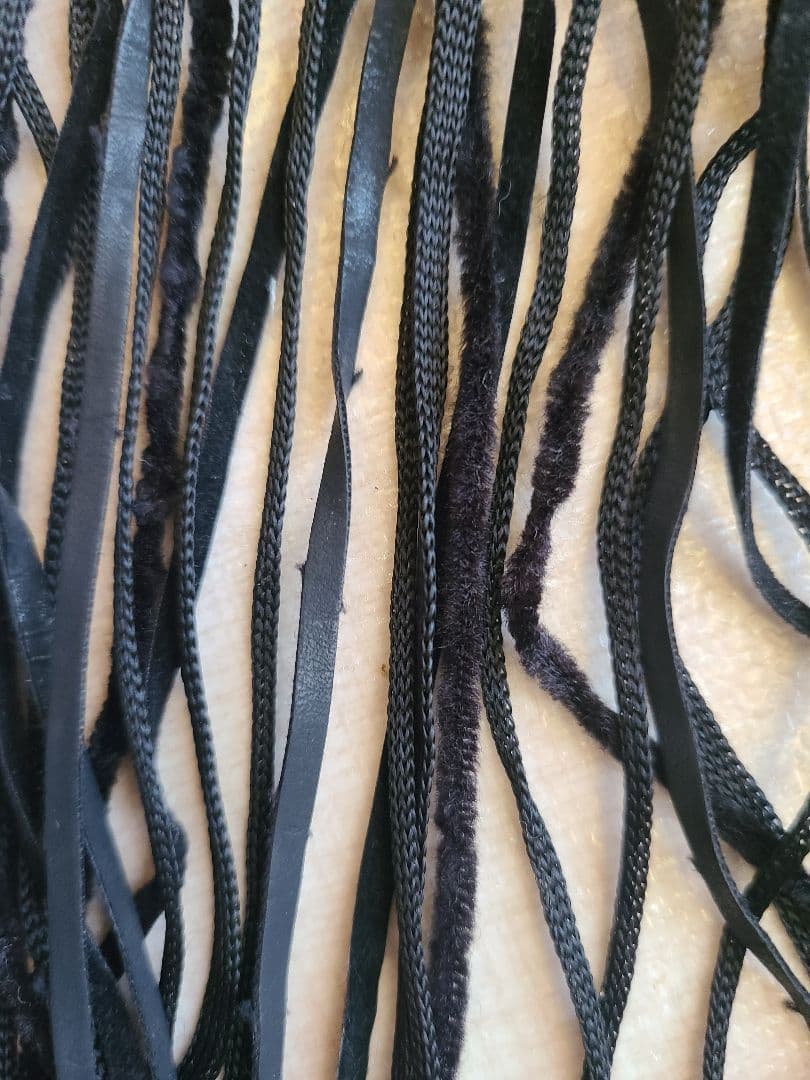 黒　ストリングカーテン