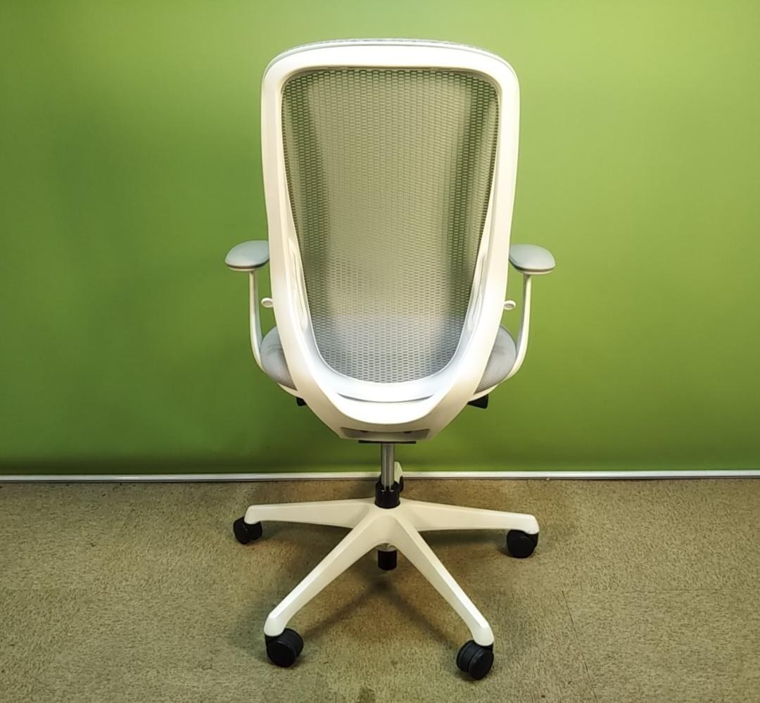 bl　オカムラ　シルフィーチェア　前傾機能　ハイバック　メッシュタイプ　中古