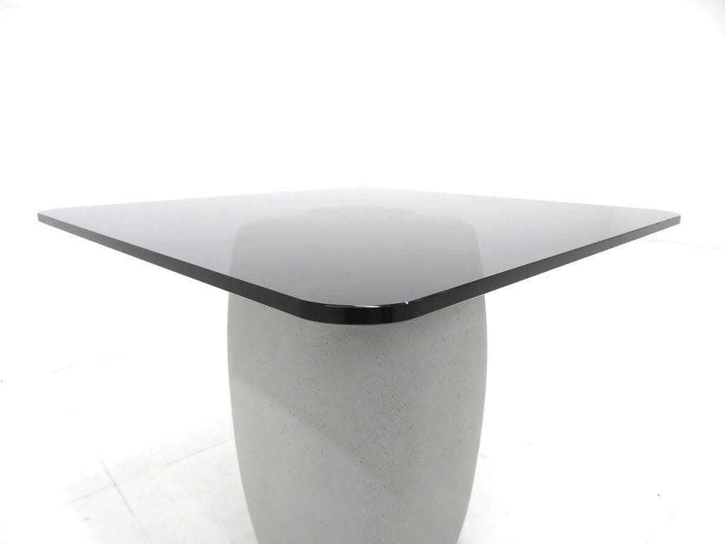 展示品　ボーコンセプト　ガラス　コーヒーテーブル　サイドテーブル　モダン　高級